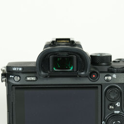 SONY α7 III(ILCE-7M3) SONY α7 III(ILCE-7M3)