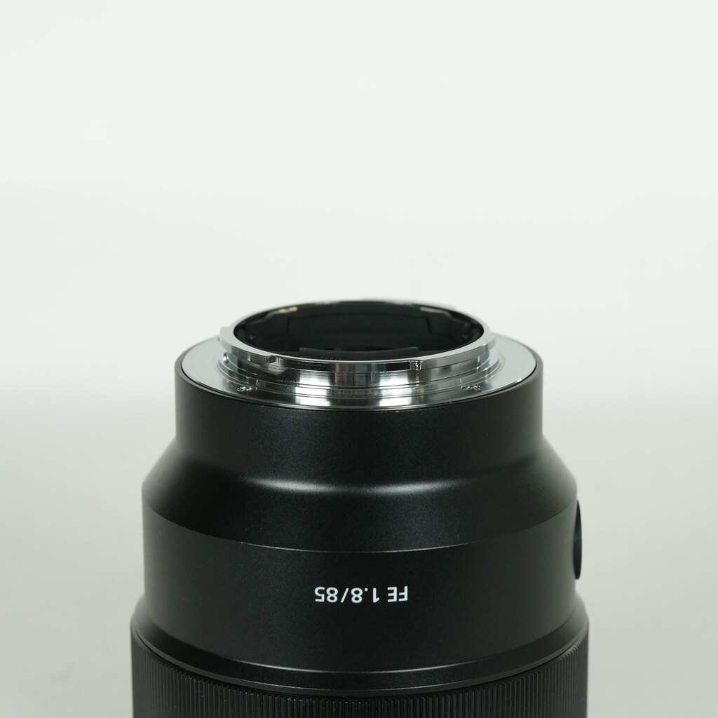 SONY FE 85mm F1.8 SEL85F18