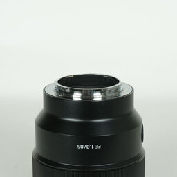 SONY FE 85mm F1.8 SEL85F18