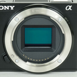 SONY VLOGCAM ZV-E10