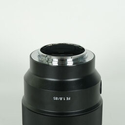 SONY FE 85mm F1.8 SEL85F18