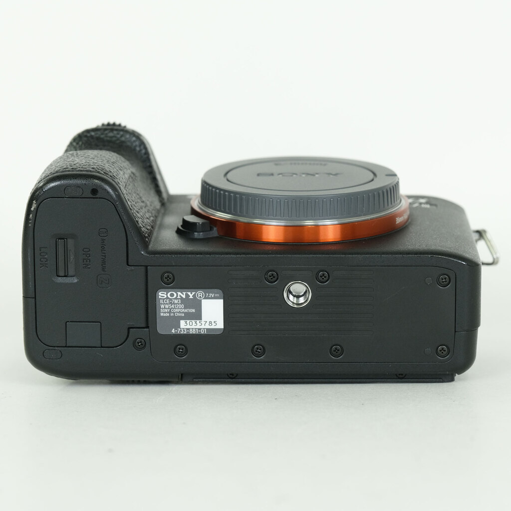 SONY α7 III(ILCE-7M3) SONY α7 III(ILCE-7M3)