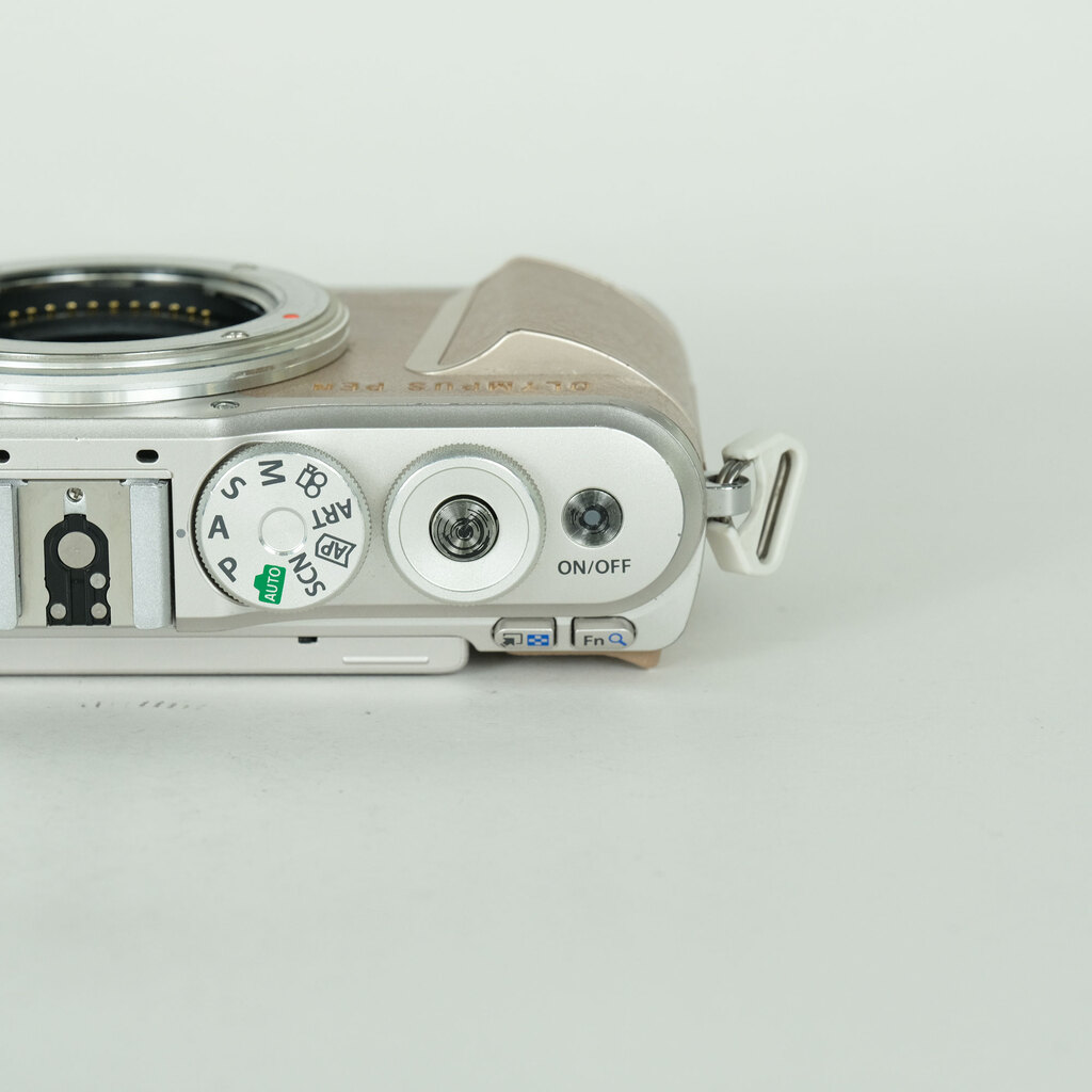 OLYMPUS PEN E-PL10の出品 | ONE SCENE（ワンシーン）