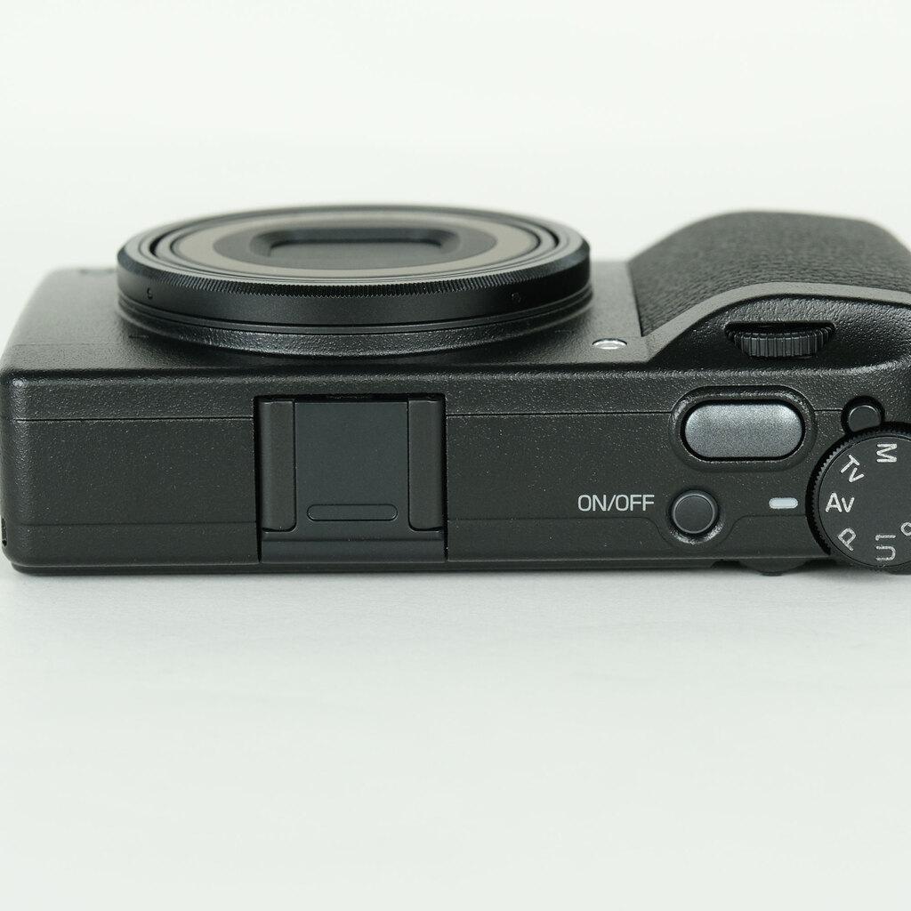 RICOH GR III HDFの出品 | ONE SCENE（ワンシーン）