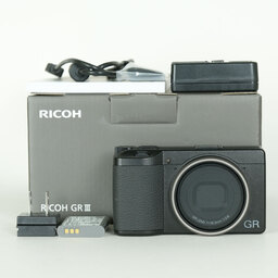 RICOH GR III