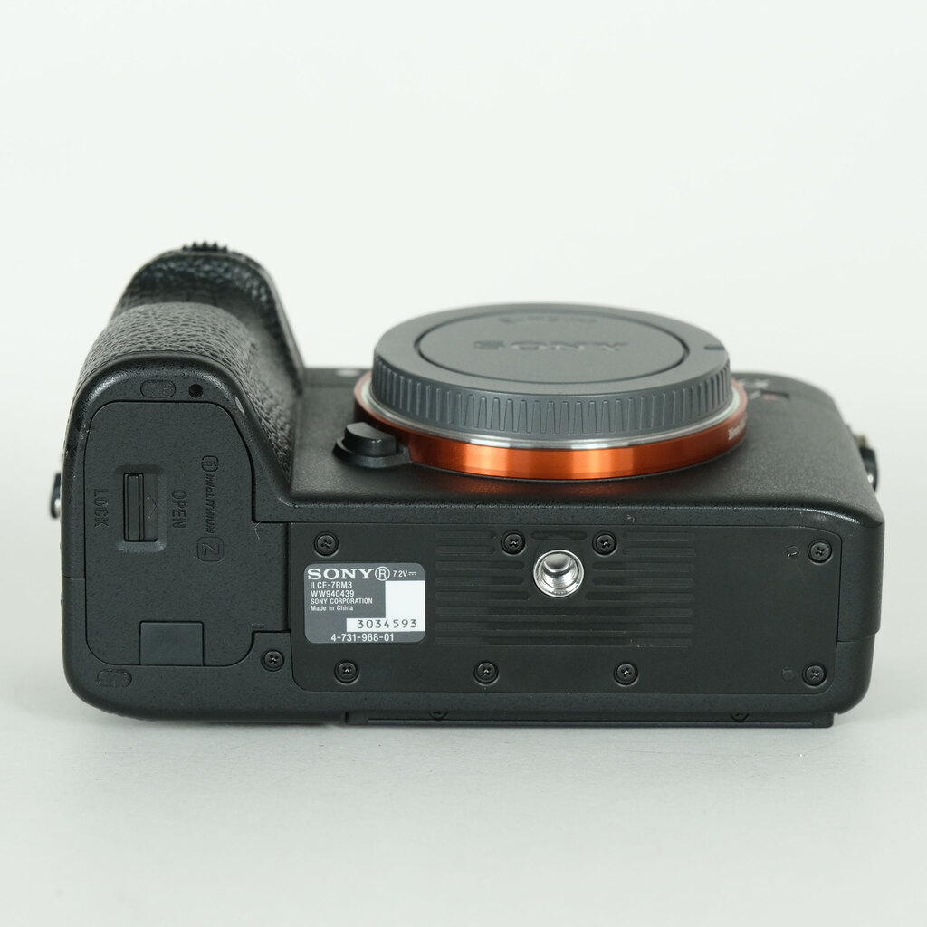 SONY α7R III(ILCE-7RM3) SONY α7R III(ILCE-7RM3)
