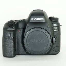 Canon EOS 6D Mark II