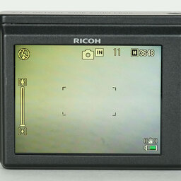 RICOH R8 Two-tone
