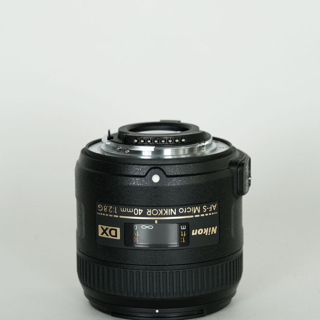 Nikon AF-S DX Micro NIKKOR 40mm f/2.8G