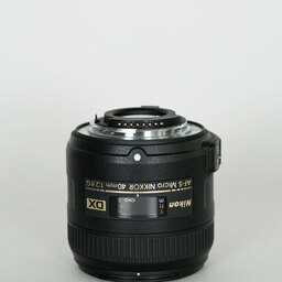 Nikon AF-S DX Micro NIKKOR 40mm f/2.8G