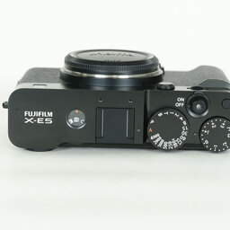 FUJIFILM X-E5