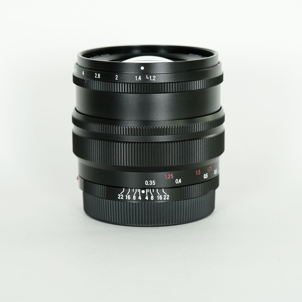 Voigtlander NOKTON 40mm F1.2 Aspherical SE E-mount (ソニーE用) Voigtlander NOKTON 40mm F1.2 Aspherical SE E-mount (ソニーE用)