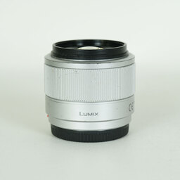 Panasonic LUMIX G 25mm F1.7 ASPH.