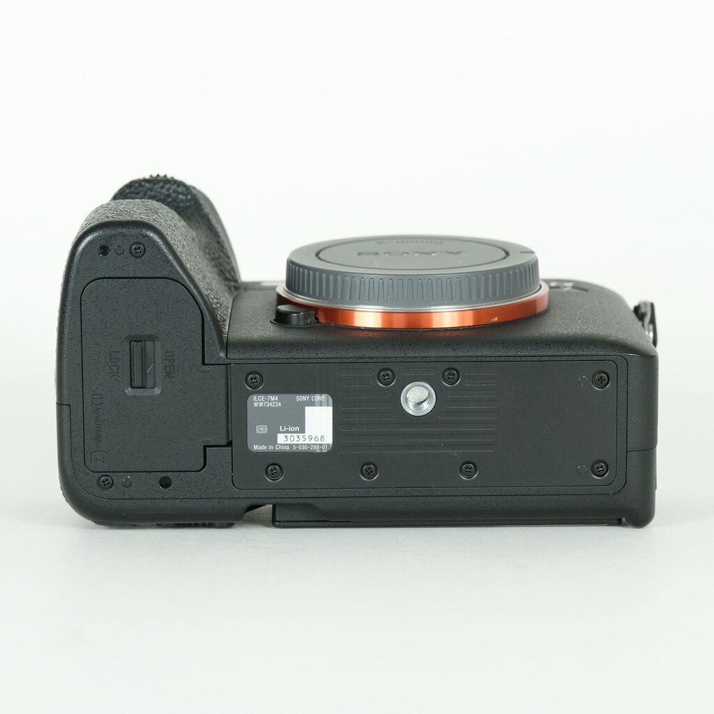 SONY α7 IV(ILCE-7M4) SONY α7 IV(ILCE-7M4)
