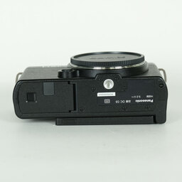 Panasonic LUMIX DC-S9