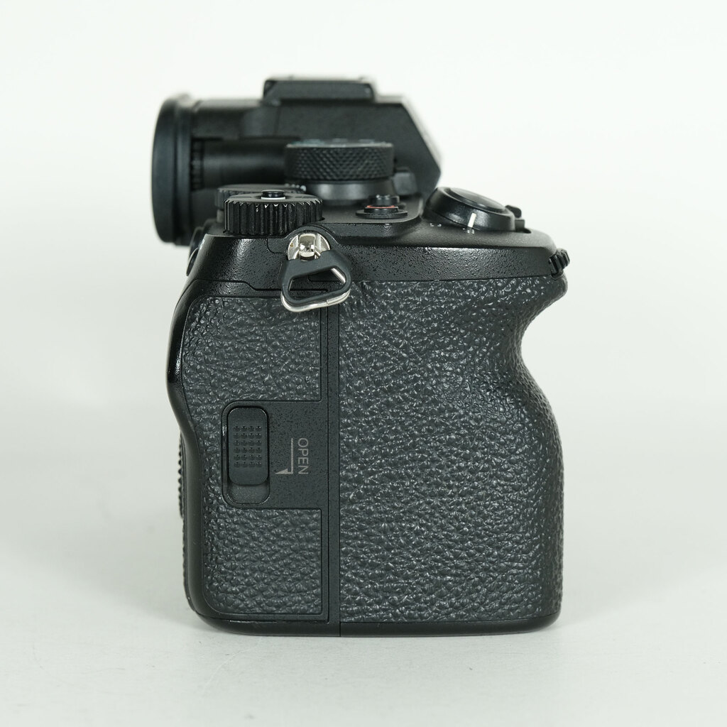 SONY α7 IV(ILCE-7M4) SONY α7 IV(ILCE-7M4)