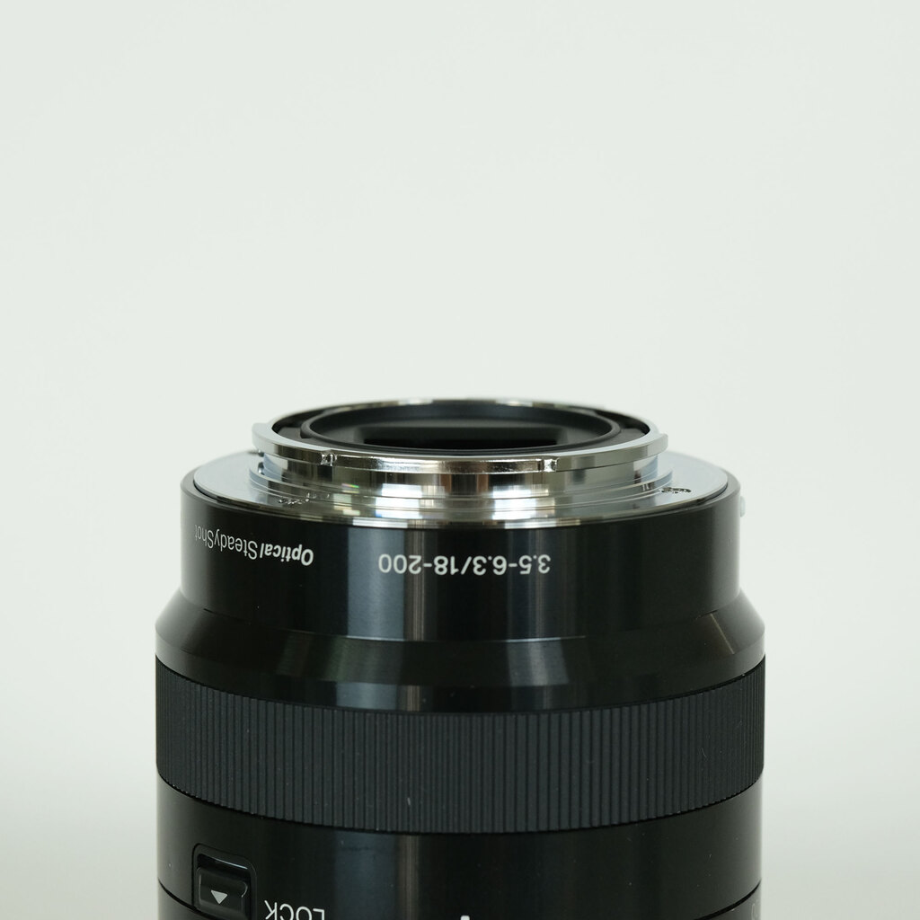 SONY E18-200mm F3.5-6.3 OSS LE SEL18200LE