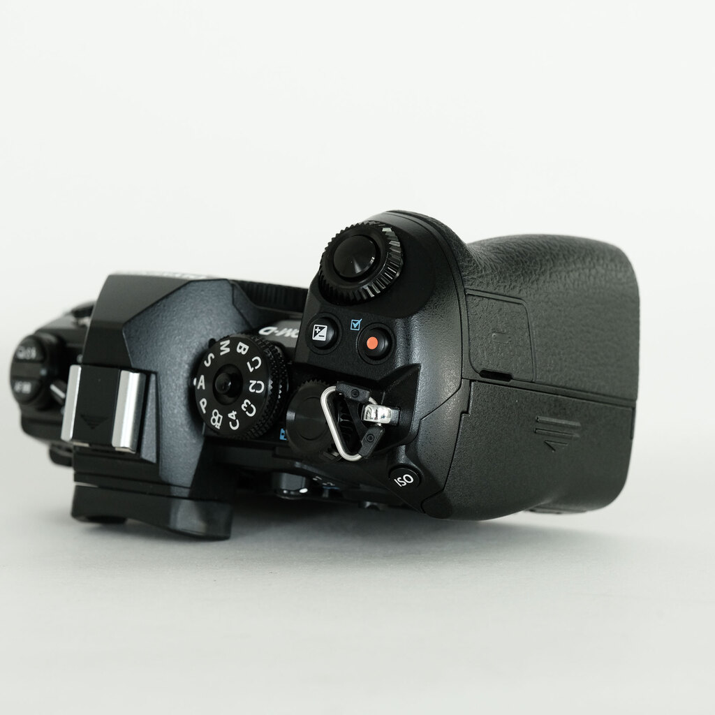 OLYMPUS OM-D E-M1 Mark III