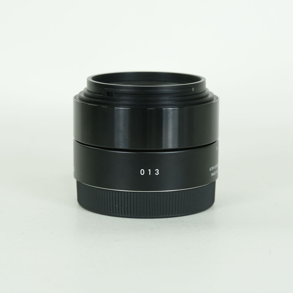 SIGMA A 30mm F2.8 DN (ソニーE用)ブラック SIGMA A 30mm F2.8 DN (ソニーE用)ブラック