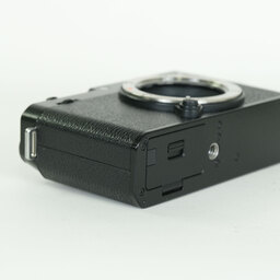 FUJIFILM X-E4
