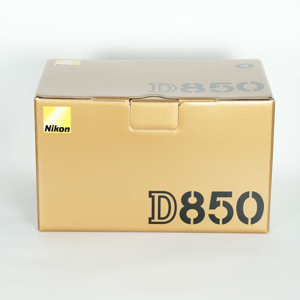 Nikon D850