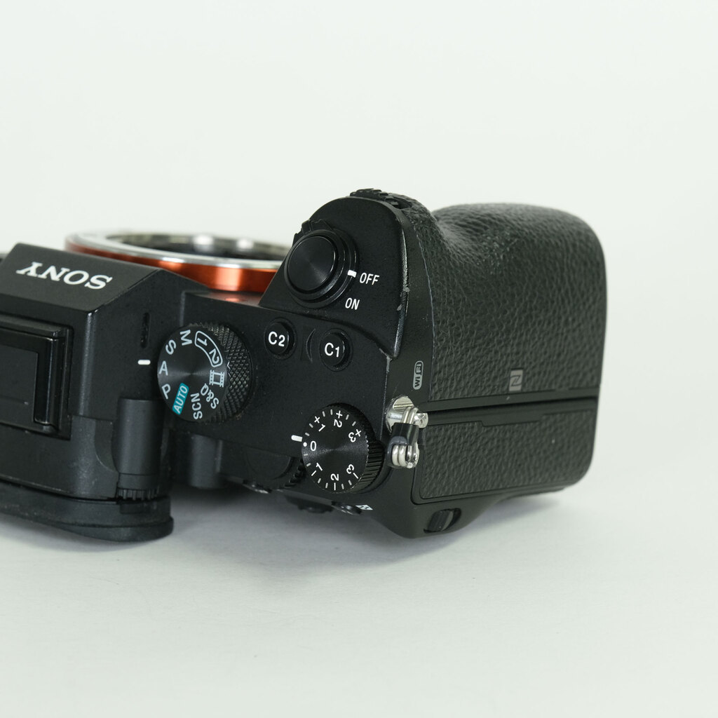 SONY α7 III(ILCE-7M3) SONY α7 III(ILCE-7M3)