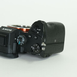 SONY α7 III(ILCE-7M3) SONY α7 III(ILCE-7M3)
