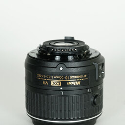 Nikon AF-S DX NIKKOR 18-55mm f3.5-5.6G VR II