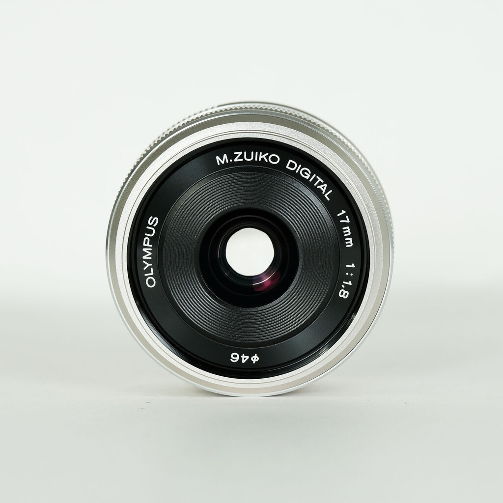 OLYMPUS M.ZUIKO DIGITAL 17mm F1.8