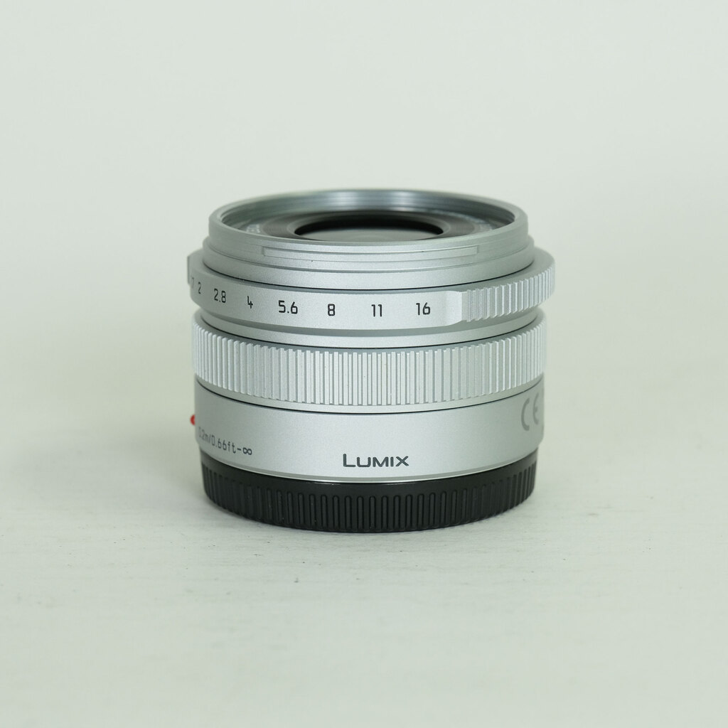 Panasonic LEICA DG SUMMILUX 15mm F1.7 ASPH. Panasonic LEICA DG SUMMILUX 15mm F1.7 ASPH.