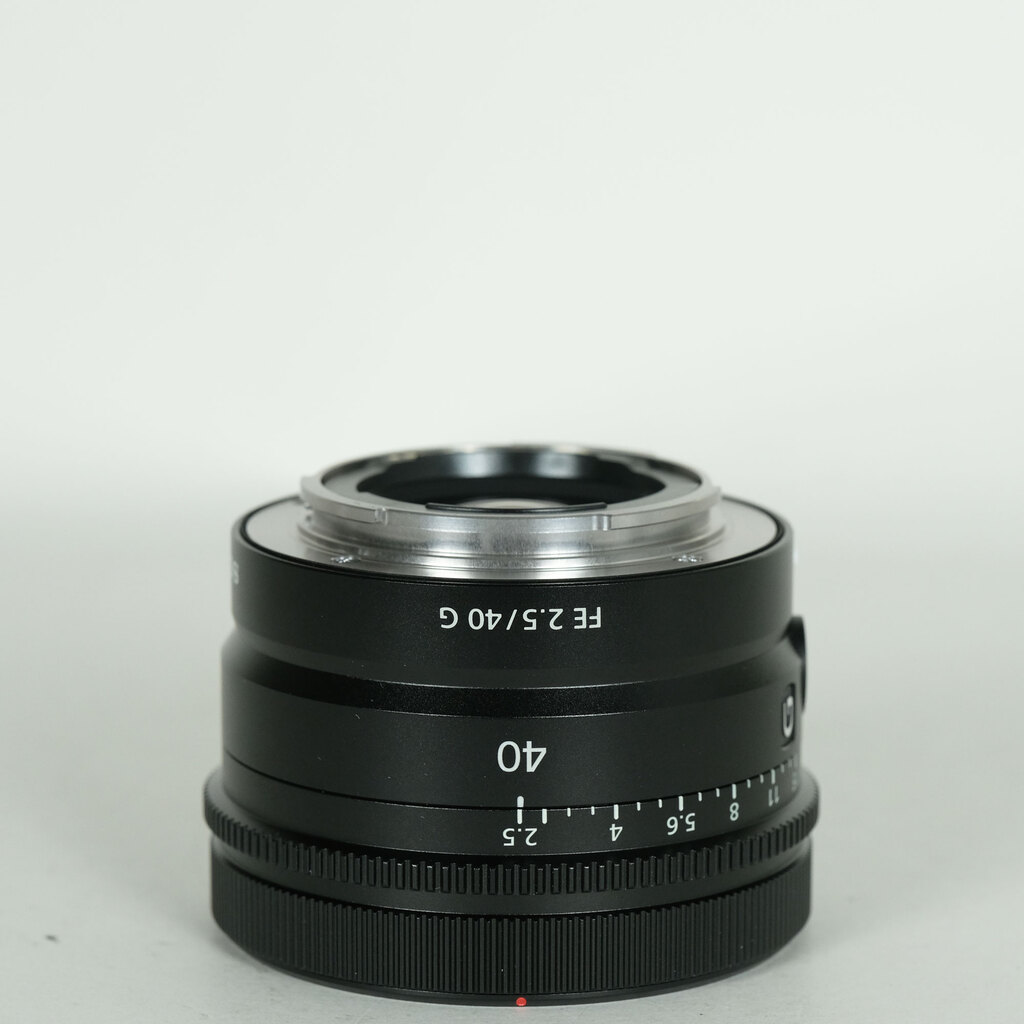 SONY FE 40mm F2.5 G SEL40F25G SONY FE 40mm F2.5 G SEL40F25G