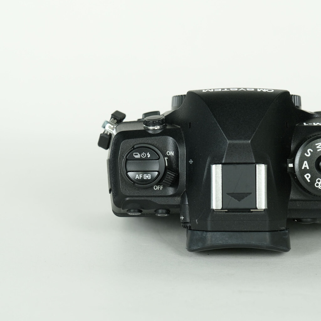 OM SYSTEM OM-1 Mark IIの出品 | ONE SCENE（ワンシーン）