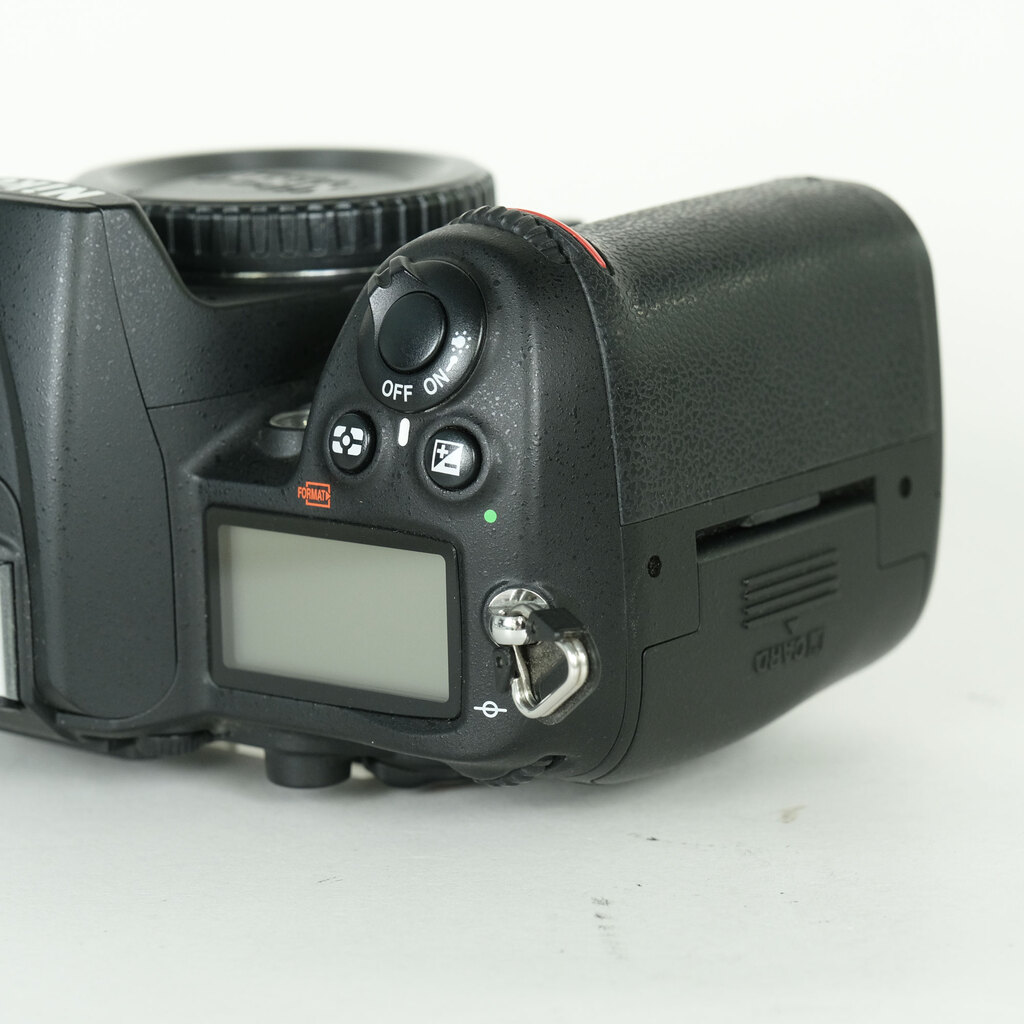 Nikon D7000