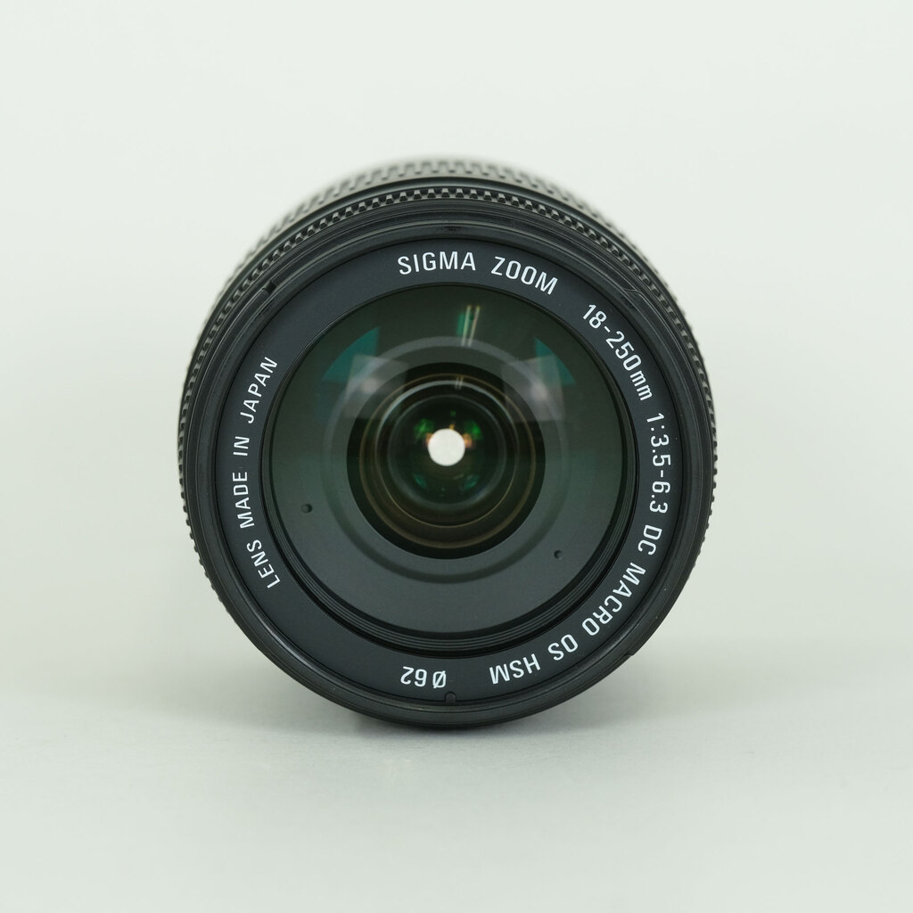 SIGMA 18-250mm F3.5-6.3 DC MACRO OS HSM (キヤノンEF用)