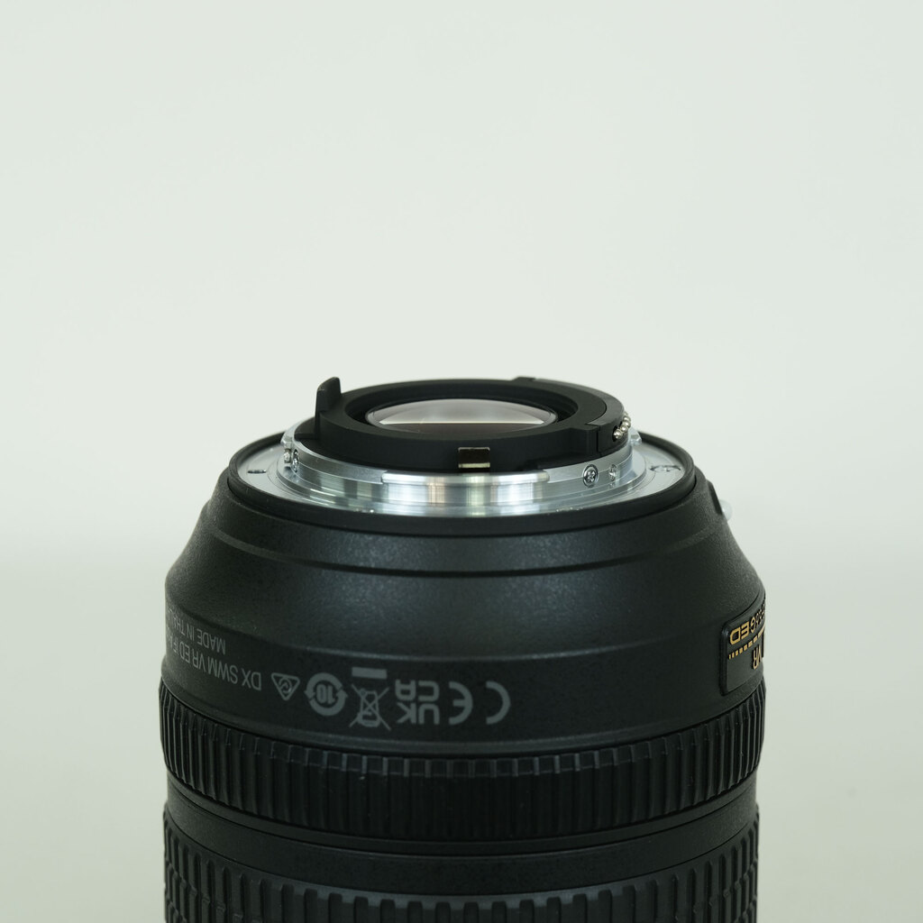 Nikon AF-S DX NIKKOR 18-140mm F3.5-5.6G ED VR Nikon AF-S DX NIKKOR 18-140mm F3.5-5.6G ED VR