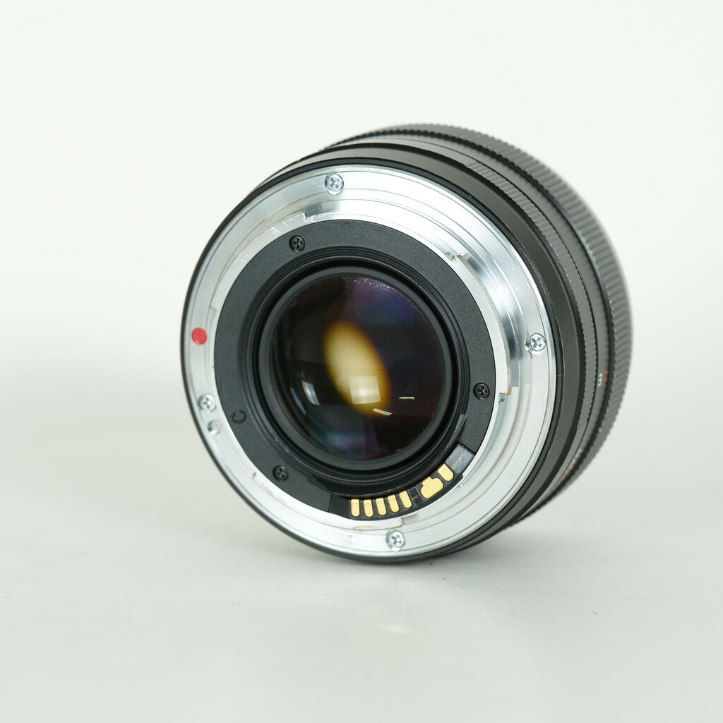 Carl Zeiss Planar T* 50mm F1.4 ZE [キヤノンEF用]