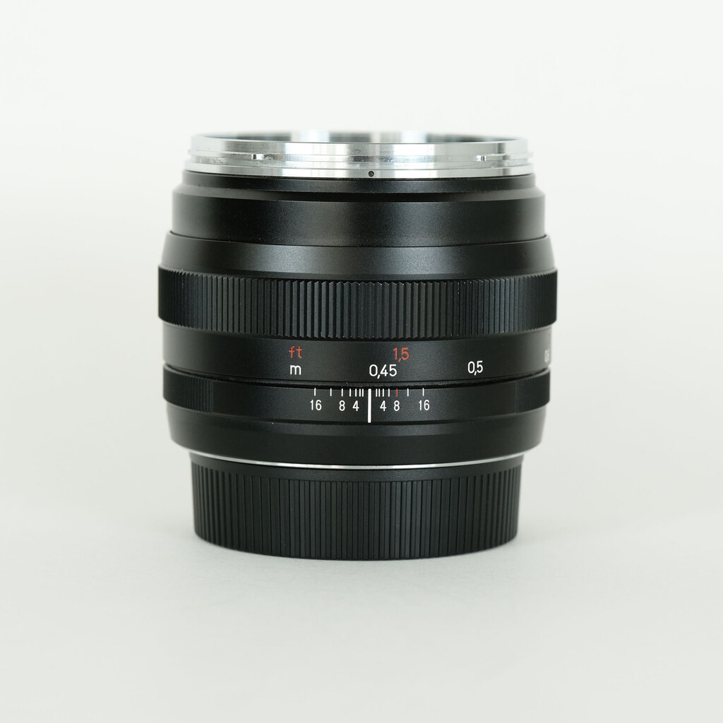 Carl Zeiss Planar T* 50mm F1.4 ZE [キヤノンEF用]