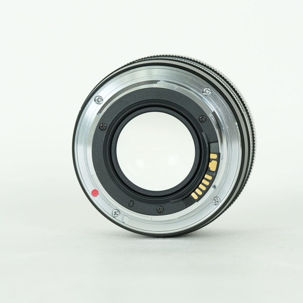 Carl Zeiss Planar T* 50mm F1.4 ZE [キヤノンEF用]の出品 | ONE SCENE