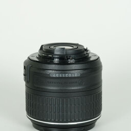 Nikon AF-S DX NIKKOR 18-55mm f3.5-5.6G VR II