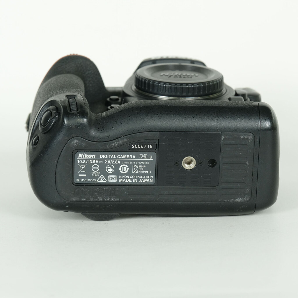 Nikon D5