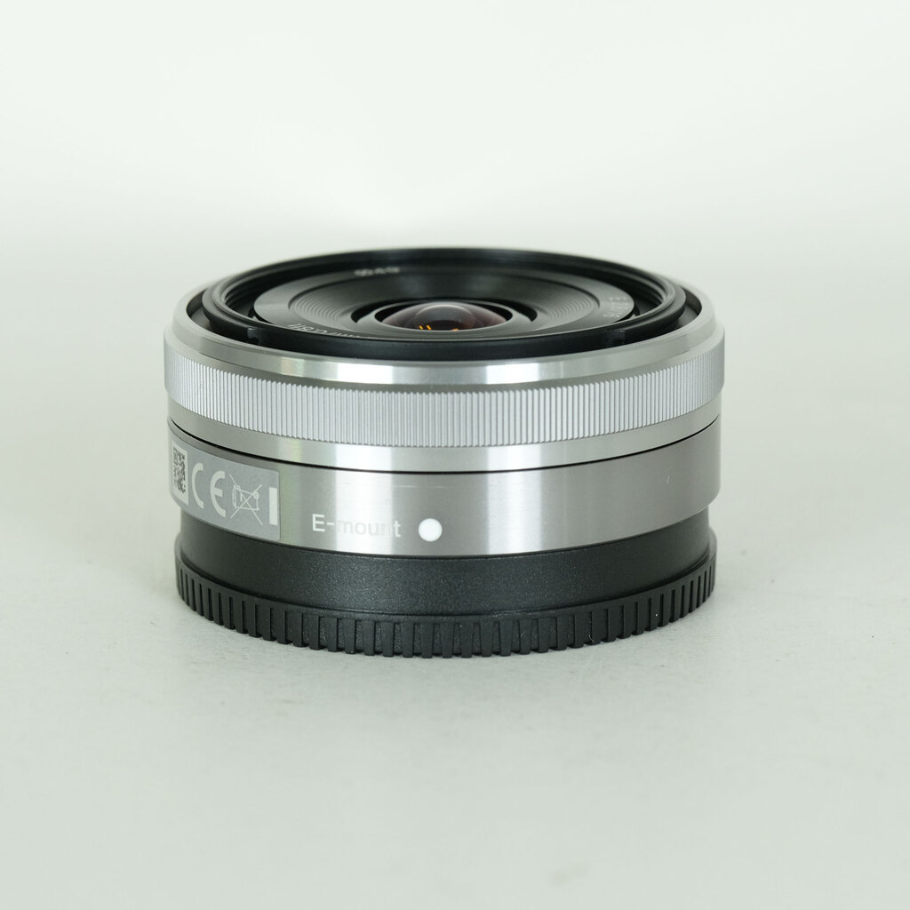 SONY E 16mm F2.8 SEL16F28