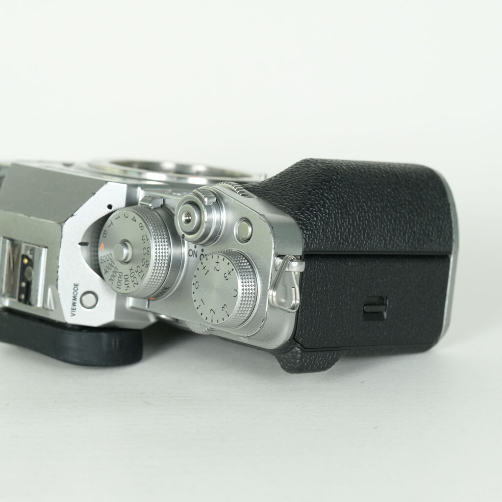 FUJIFILM X-T4
