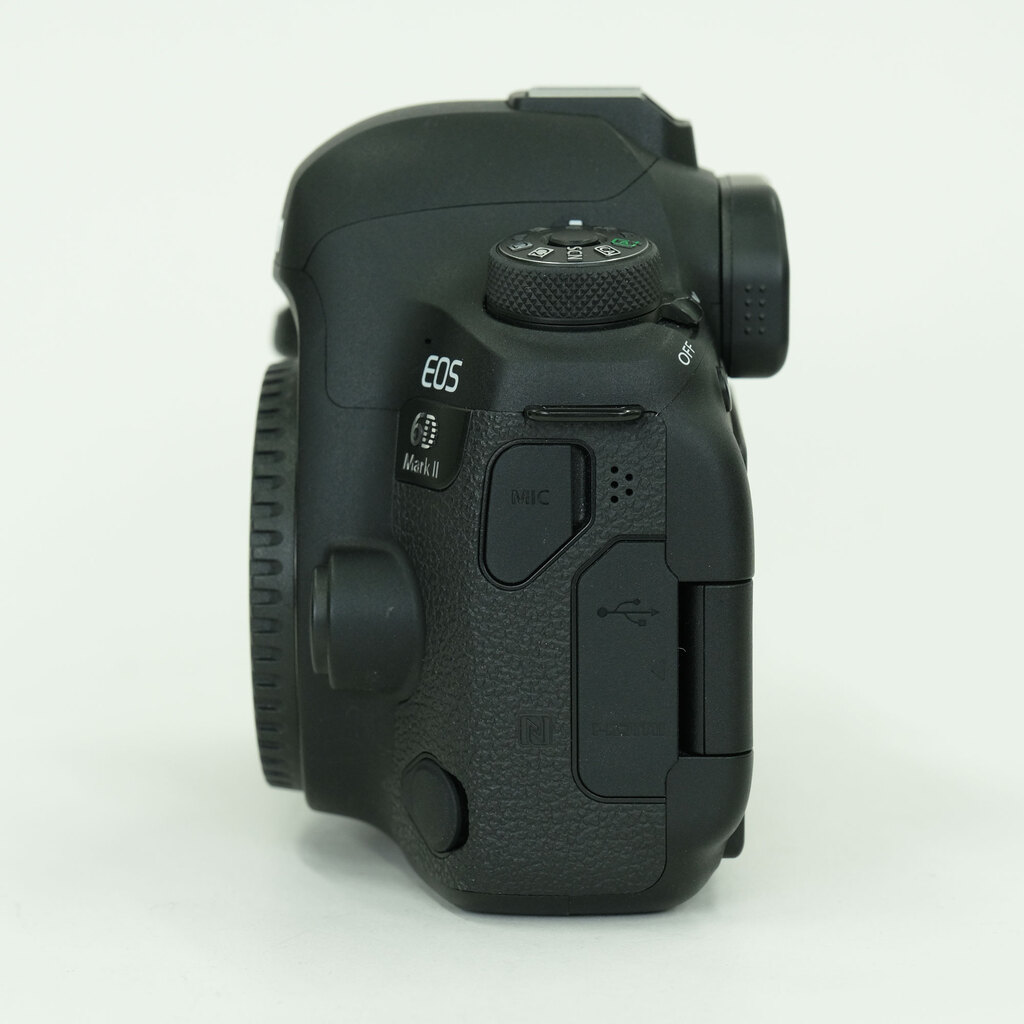 Canon EOS 6D Mark II Canon EOS 6D Mark II