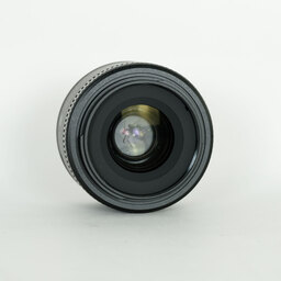 Nikon AF-S DX NIKKOR 35mm f/1.8G Nikon AF-S DX NIKKOR 35mm f/1.8G