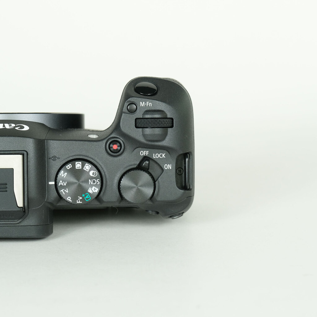 Canon EOS R8 Canon EOS R8