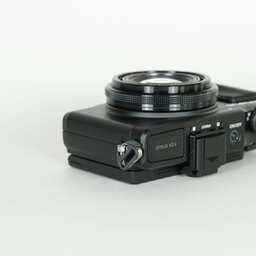 OLYMPUS STYLUS XZ-2 ブラック