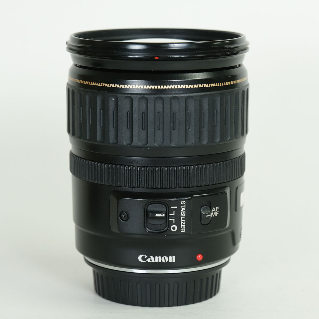 Canon EF28-135mm F3.5-5.6 IS USM