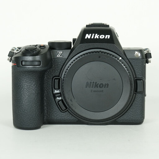 Nikonが生み出したNikonらしい高コスパ機「Nikon Z5II」 | ONE SCENE