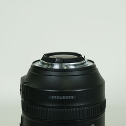 Nikon AF-S NIKKOR 28-300mm f/3.5-5.6G ED VR Nikon AF-S NIKKOR 28-300mm f/3.5-5.6G ED VR