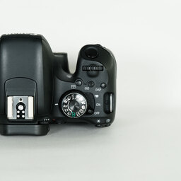 Canon EOS Kiss X9i